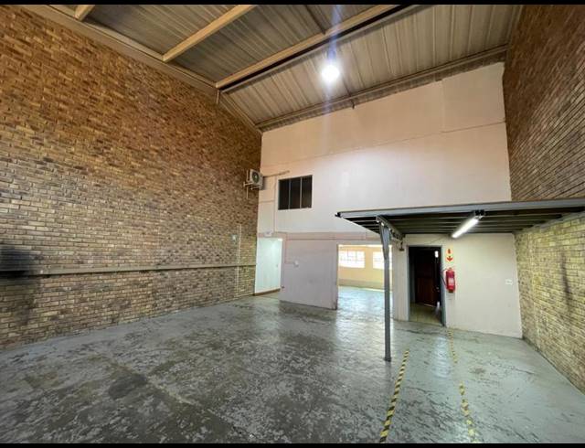 INDUSTRIAL PROPERTY TO RENT IN HENNOPSPARK